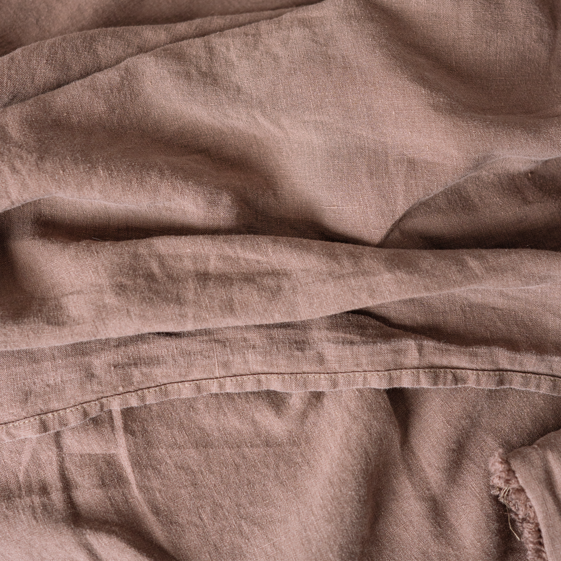 Cappucino color flat sheet detail photo