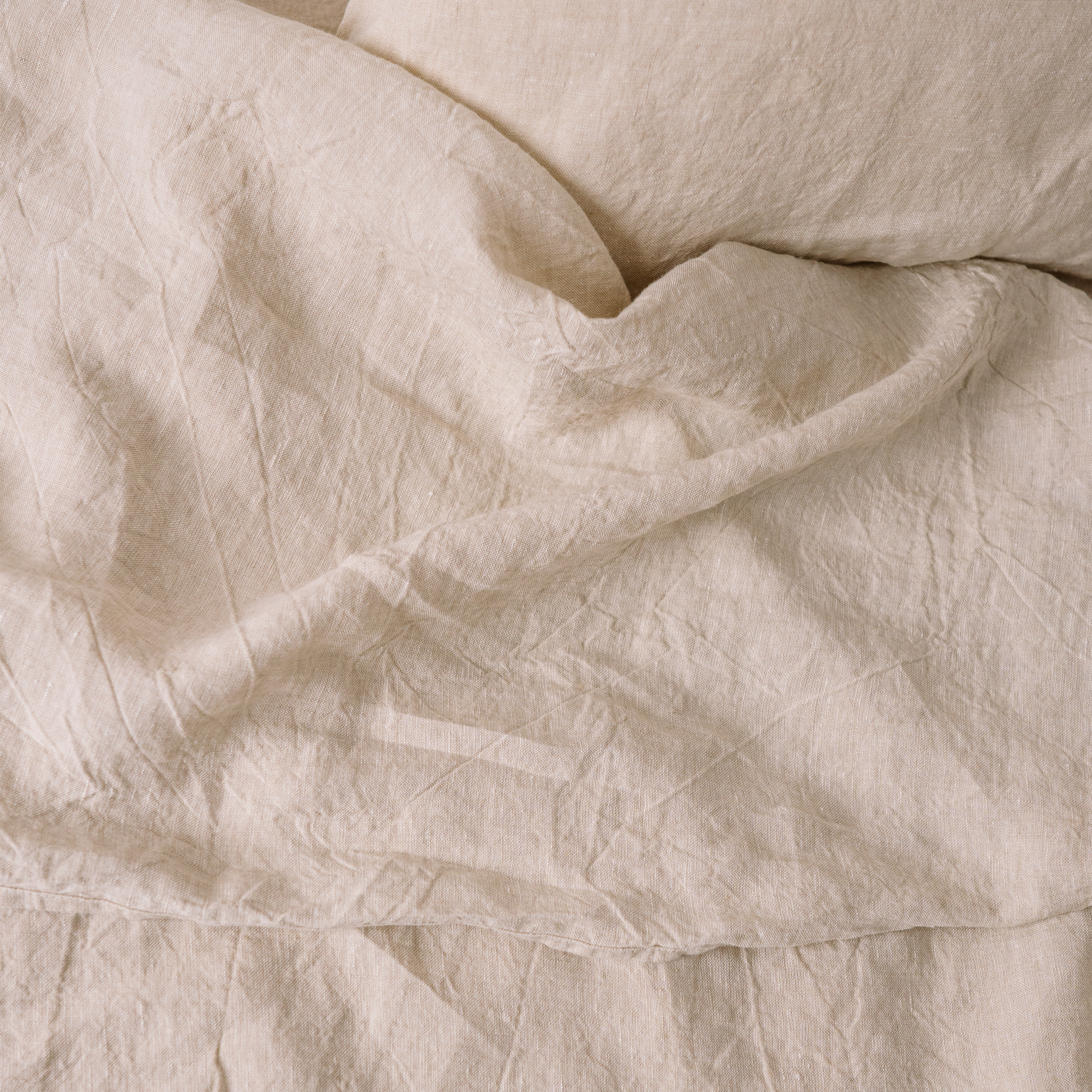 Sandy color flat sheet detail photo