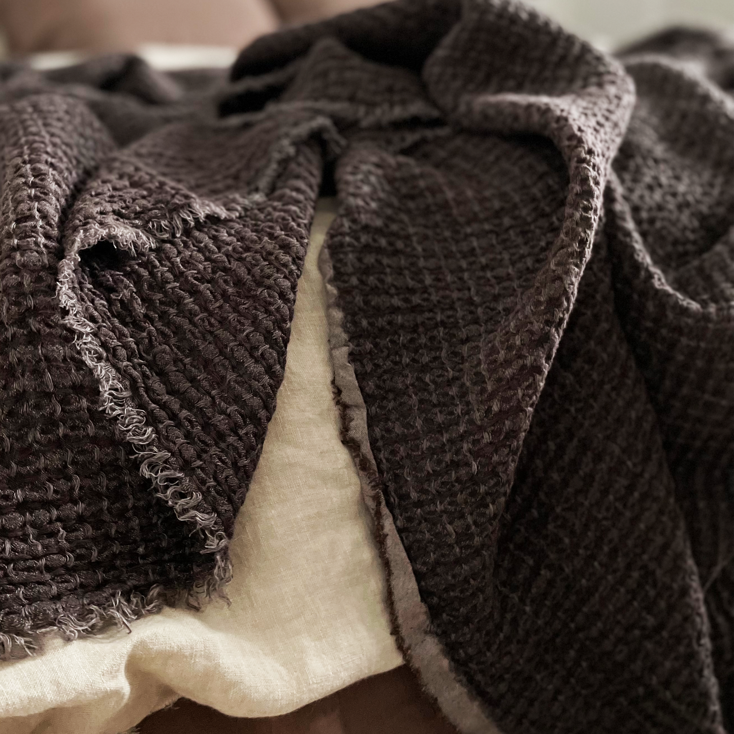 Linen Waffle Blanket - Chocolate